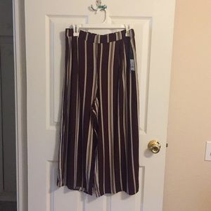 Cropped Palazzo pants. Tags still on!